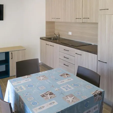 Locazione Turistica Villagio Miramare-5