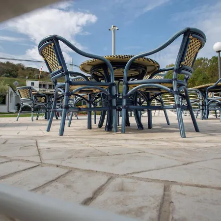 Locazione Turistica Villagio Miramare-5